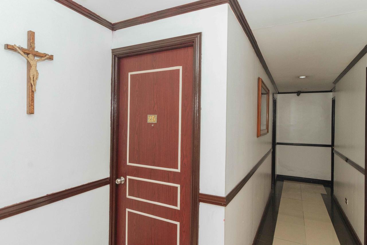 Reddoorz @ Up Village Quezon City Exterior photo
